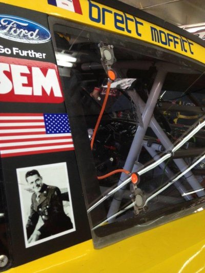 Watch Brett Moffitt's leaked NSFW photo on TwXstars