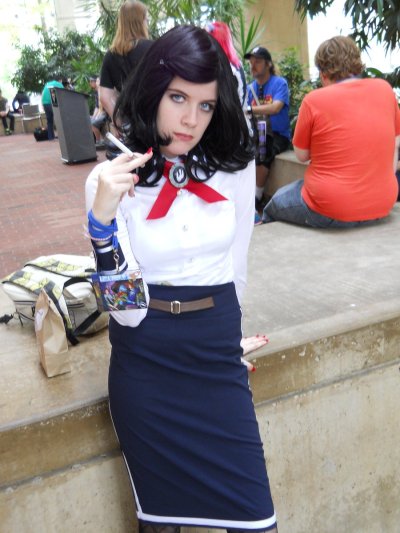 Watch Harry's leaked NSFW photo on TwXstars