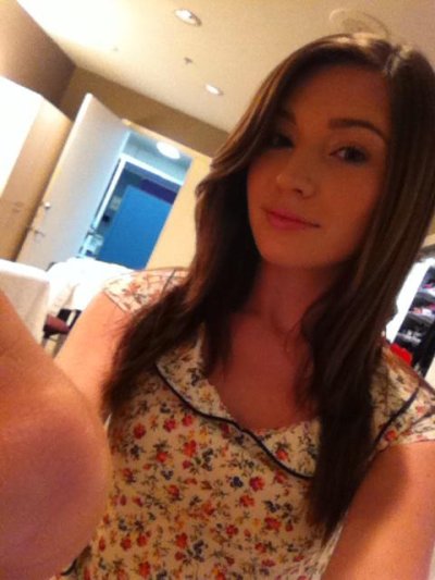 Watch Emma Ryder's leaked NSFW photo on TwXstars