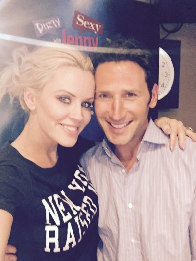 Watch Jenny McC-Wahlberg's leaked NSFW photo on TwXstars