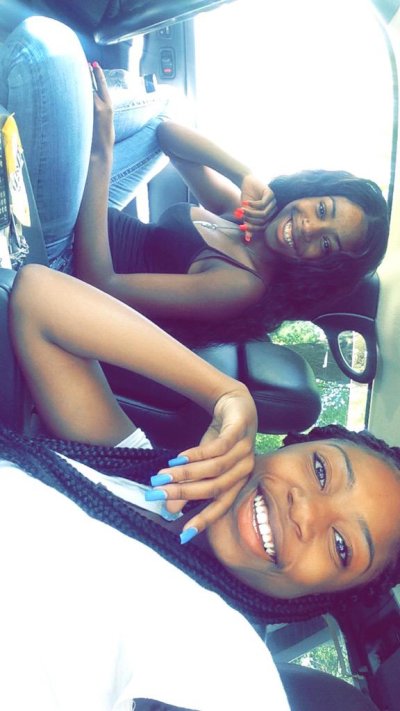 Watch 💛's leaked NSFW photo on TwXstars