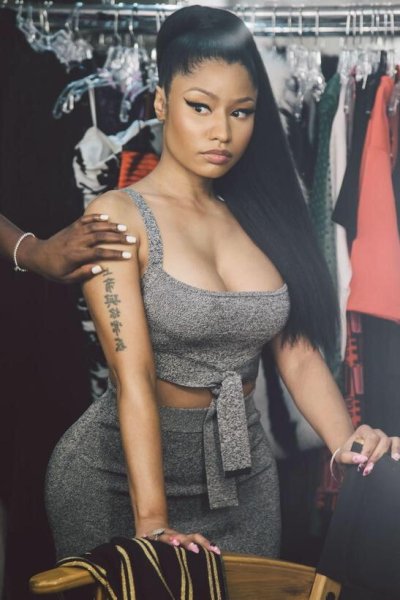 Watch Queen ♎️'s leaked NSFW photo on TwXstars