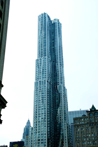 Watch DLS's leaked NSFW photo on TwXstars