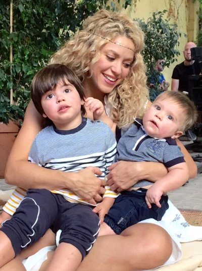Watch Shakira's leaked NSFW photo on TwXstars