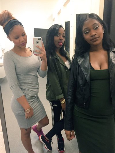 Watch 🦋's leaked NSFW photo on TwXstars