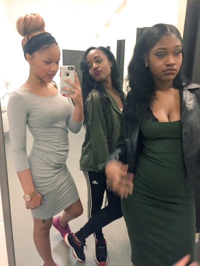 Watch 🦋's leaked NSFW photo on TwXstars