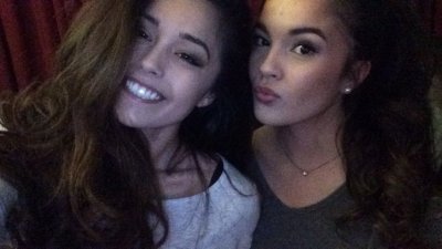 Watch RAE's leaked NSFW photo on TwXstars