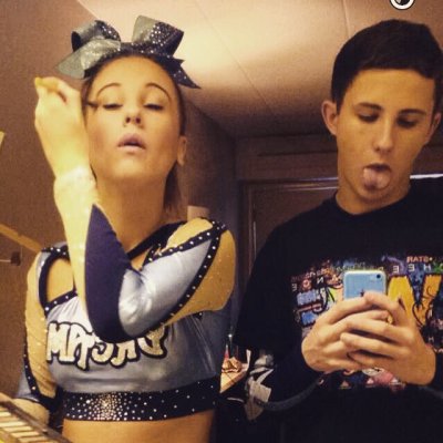 Watch Justin Hall's leaked NSFW photo on TwXstars