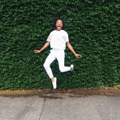 Watch D's leaked NSFW photo on TwXstars