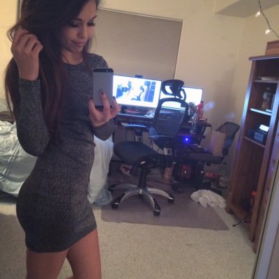 Watch RAE's leaked NSFW photo on TwXstars