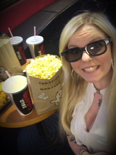 Watch LunaLove's leaked NSFW photo on TwXstars