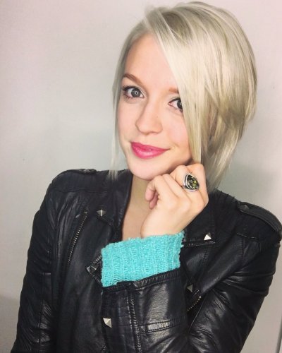 Watch Brit Sheridan's leaked NSFW photo on TwXstars