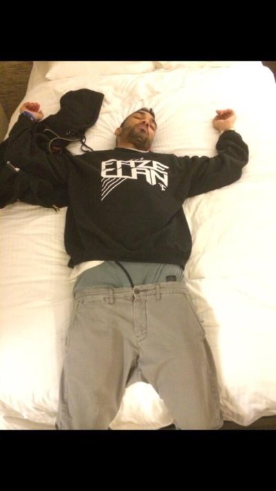 Watch Jev's leaked NSFW photo on TwXstars