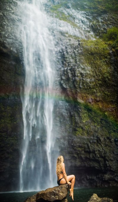 Watch Gabrielle Epstein's leaked NSFW photo on TwXstars