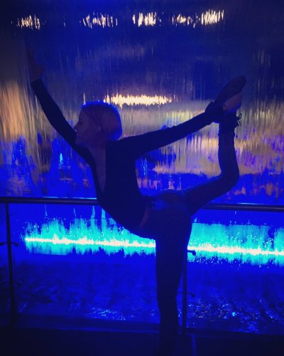 Watch Brit Sheridan's leaked NSFW photo on TwXstars