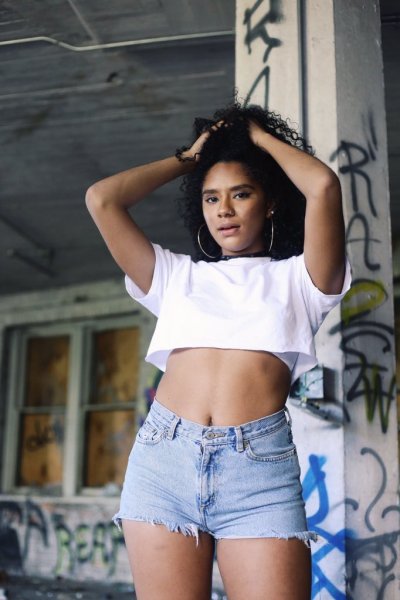 Watch D's leaked NSFW photo on TwXstars