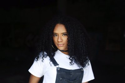 Watch D's leaked NSFW photo on TwXstars