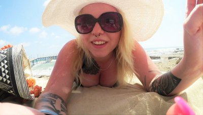 Watch LunaLove's leaked NSFW photo on TwXstars