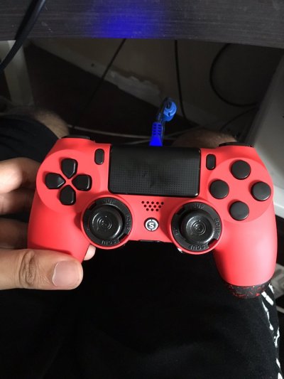 Watch Jev's leaked NSFW photo on TwXstars