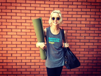 Watch Brit Sheridan's leaked NSFW photo on TwXstars