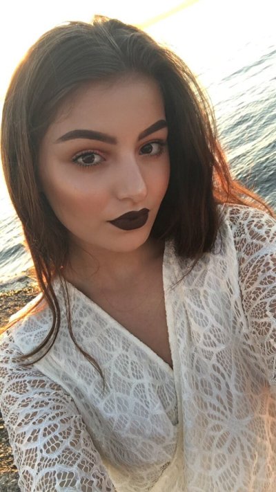 Watch Shelby's leaked NSFW photo on TwXstars