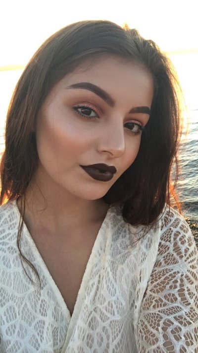 Watch Shelby's leaked NSFW photo on TwXstars