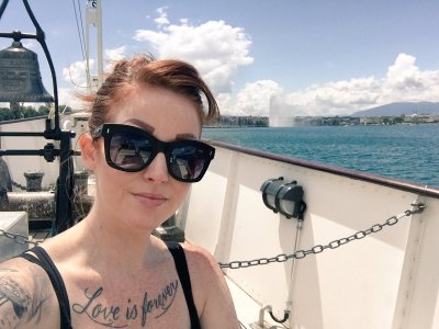 Watch Nikki Rhodes's leaked NSFW photo on TwXstars