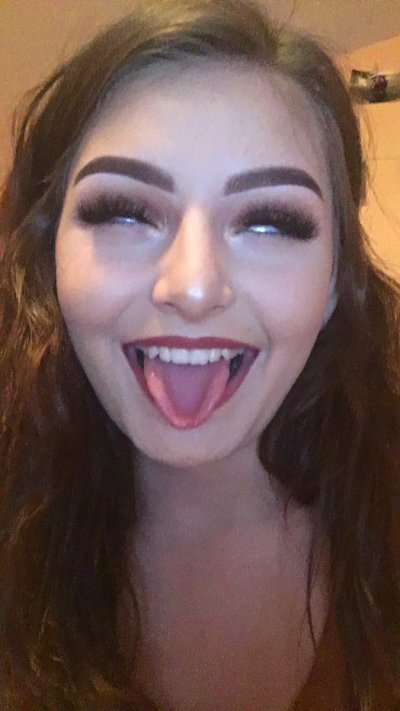 Watch Shelby's leaked NSFW photo on TwXstars