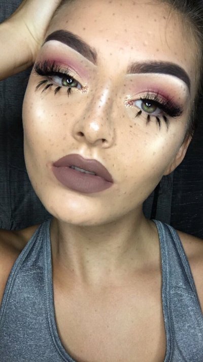 Watch Shelby's leaked NSFW photo on TwXstars