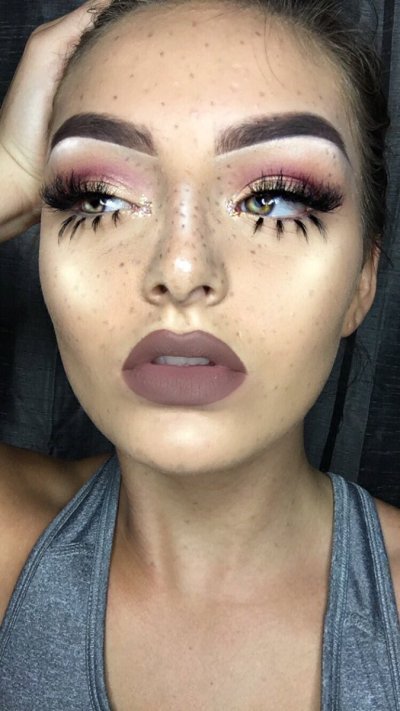 Watch Shelby's leaked NSFW photo on TwXstars