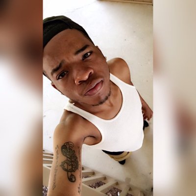 Watch 👑Jus Larry's leaked NSFW photo on TwXstars