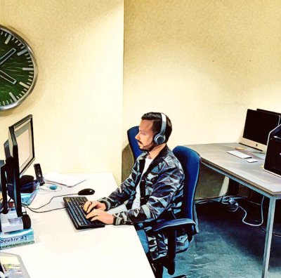 Watch Cam Model Protection's leaked NSFW photo on TwXstars