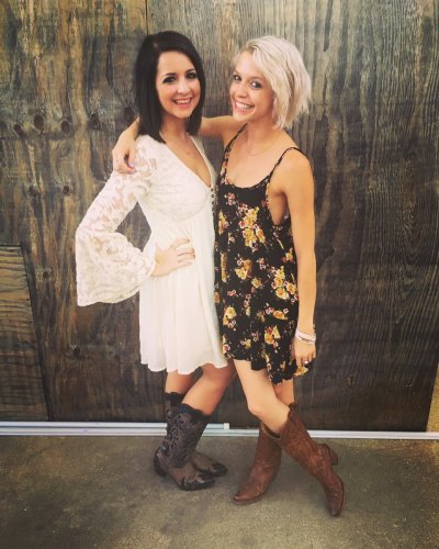 Watch Brit Sheridan's leaked NSFW photo on TwXstars