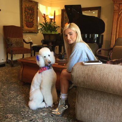 Watch ♕ Pia Mia's leaked NSFW photo on TwXstars