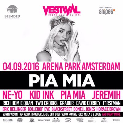 Watch ♕ Pia Mia's leaked NSFW photo on TwXstars