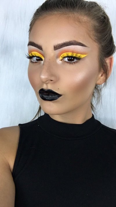 Watch Shelby's leaked NSFW photo on TwXstars