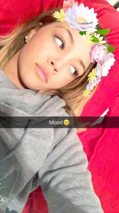 Watch Mamí's leaked NSFW photo on TwXstars