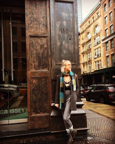 Watch Brit Sheridan's leaked NSFW photo on TwXstars