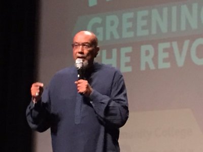 Watch Ajamu Baraka's leaked NSFW photo on TwXstars