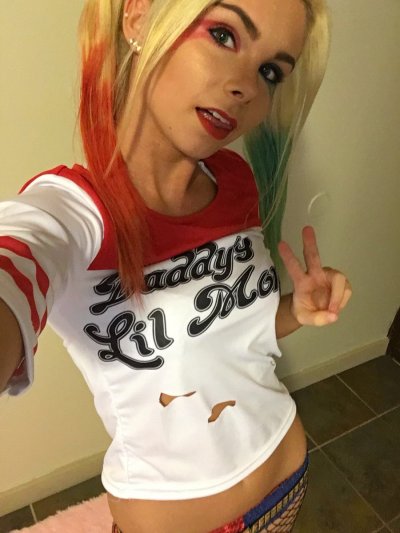 Watch Ava's leaked NSFW photo on TwXstars