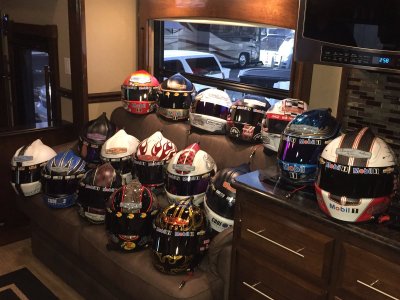 Watch Tony Stewart's leaked NSFW photo on TwXstars