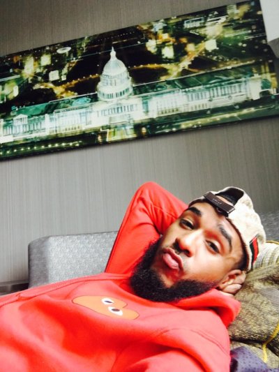 Watch B Trill's leaked NSFW photo on TwXstars