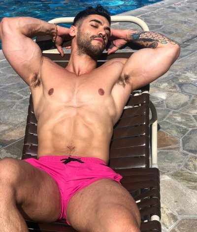 Watch Official.ARADWINWIN's leaked NSFW photo on TwXstars