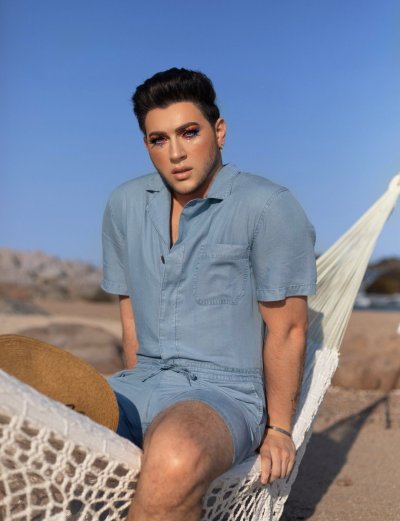 Watch Manny MUA's leaked NSFW photo on TwXstars