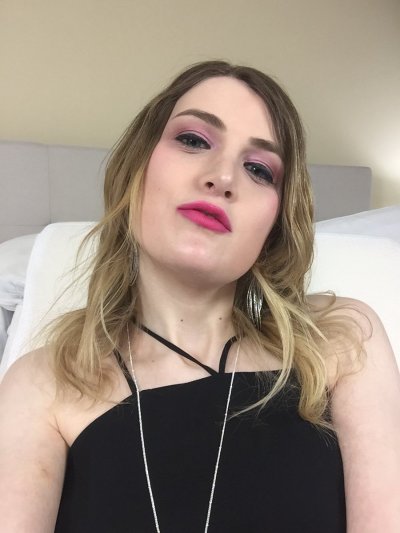 Watch Nikki Winters's leaked NSFW photo on TwXstars