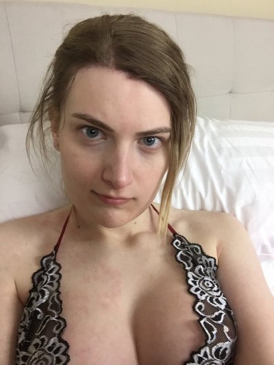 Watch Nikki Winters's leaked NSFW photo on TwXstars