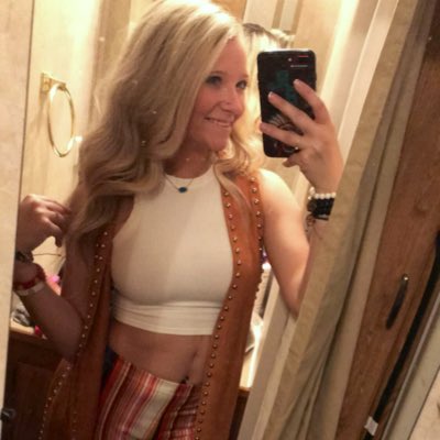 Watch R I K K I's leaked NSFW photo on TwXstars