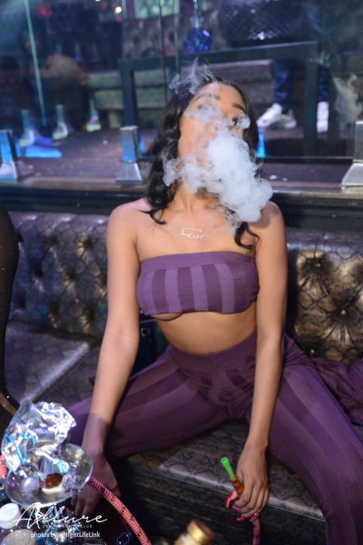 Watch lovechade🇻🇮's leaked NSFW photo on TwXstars