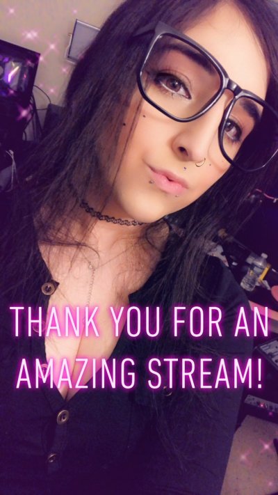 Watch EmilyRoseIV's leaked NSFW photo on TwXstars