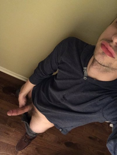 Watch 𝐌𝐚𝐭𝐭 𝐁𝐫𝐚𝐝𝐥𝐞𝐞's leaked NSFW photo on TwXstars